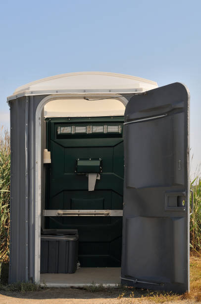 Portable Toilet Options We Offer in Naranja, FL